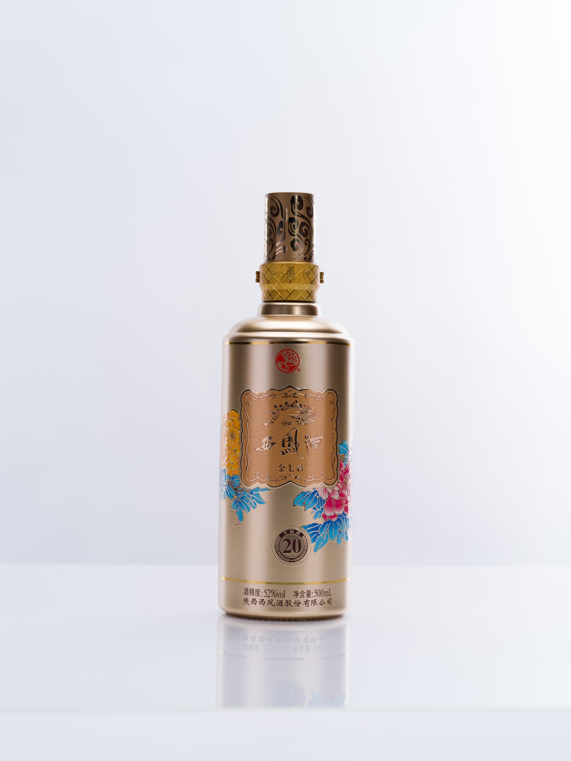 Amazon.co.jp: 金七彩 西鳳酒 20年 52度 500ml 中国白酒 鳳香型 高級酒